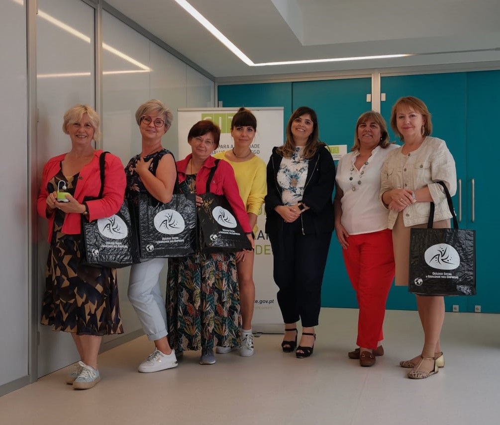 imagem Clube de Criatividade de Mulheres, da cidade de Cieszyński visita a CITE